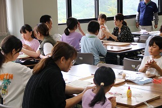 エッグポマンダーづくりの様子です。