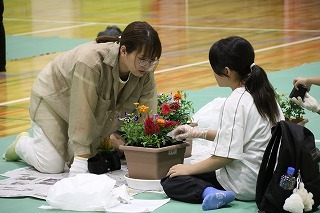 ガーデニング教室の様子です。